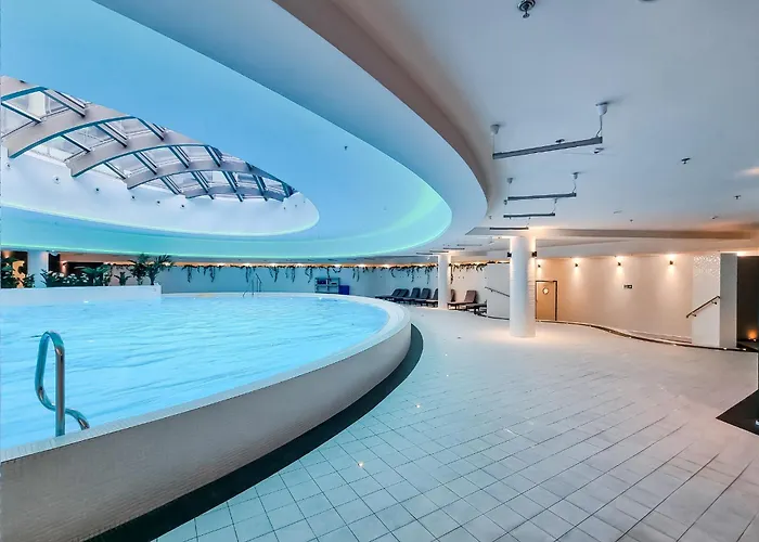 Hanza Tower Apartment No 628 - 6Th Floor, Balcony, Swimming Pool