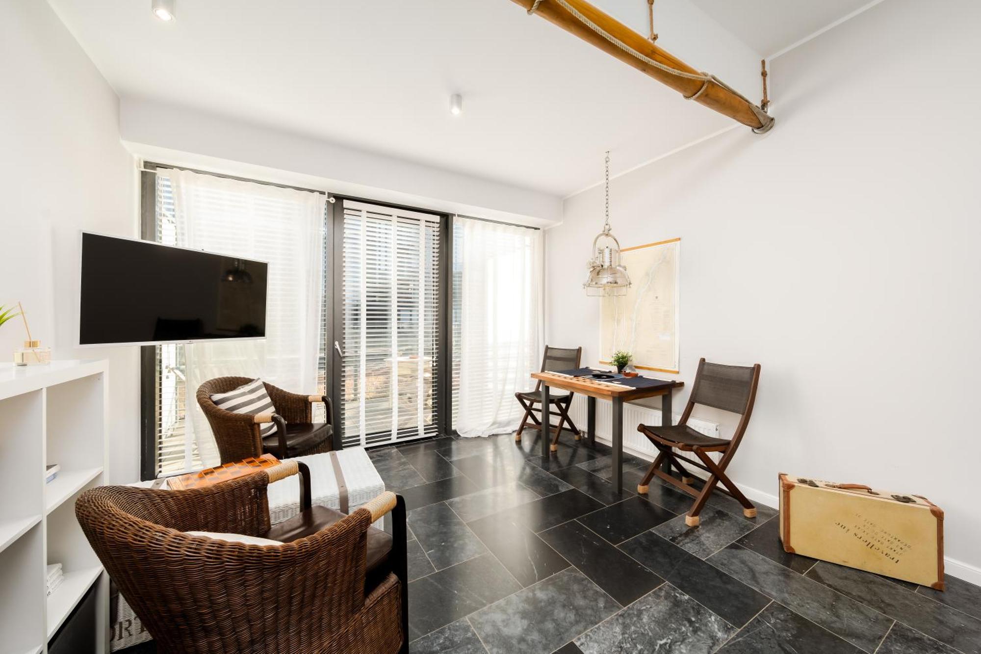 Apartment Hanza Tower No 628 - 6th Floor, Balcony, Swimming Pool *