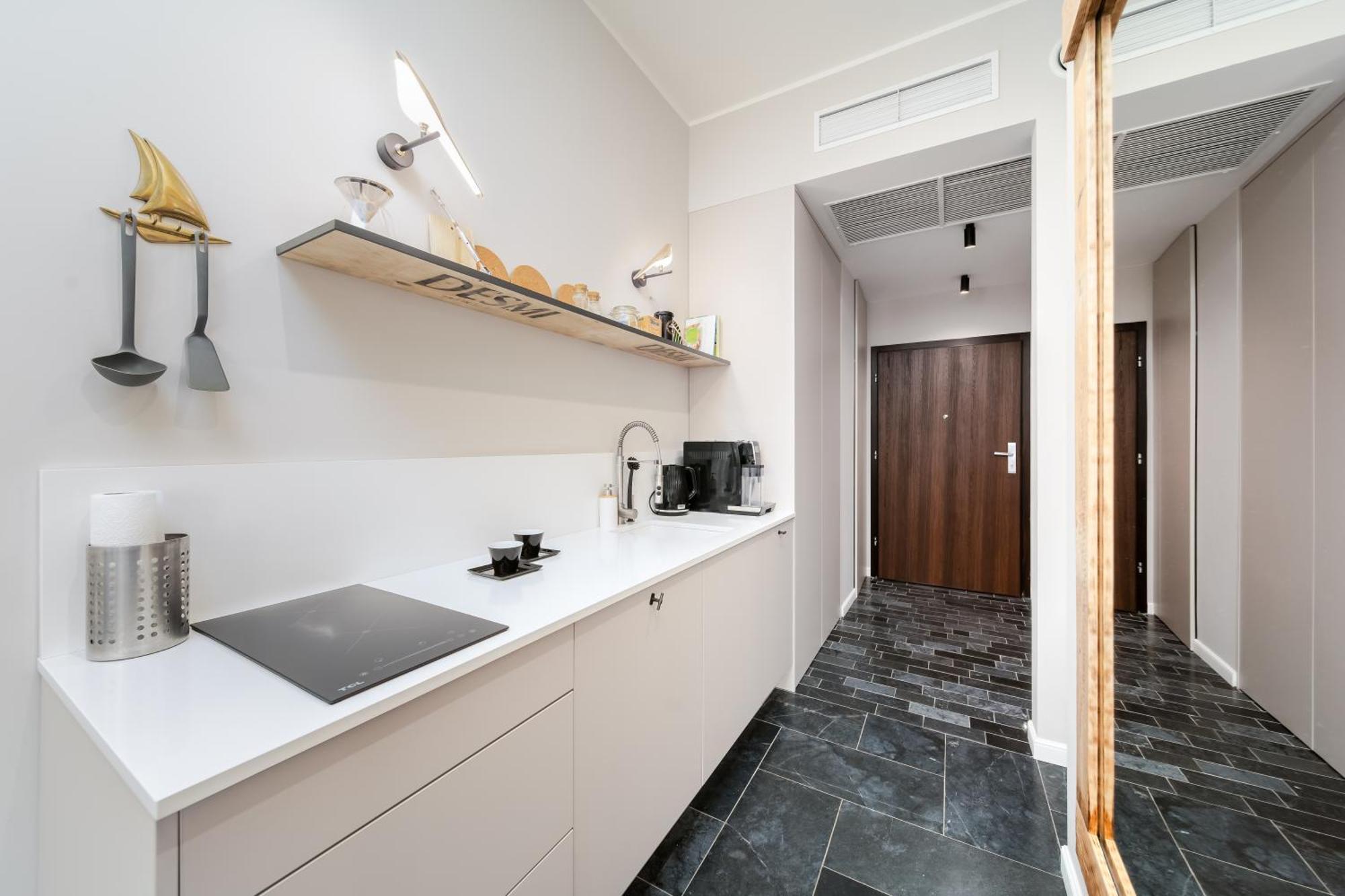 Hanza Tower No 628 - 6th Floor, Balcony, Swimming Pool Apartment *