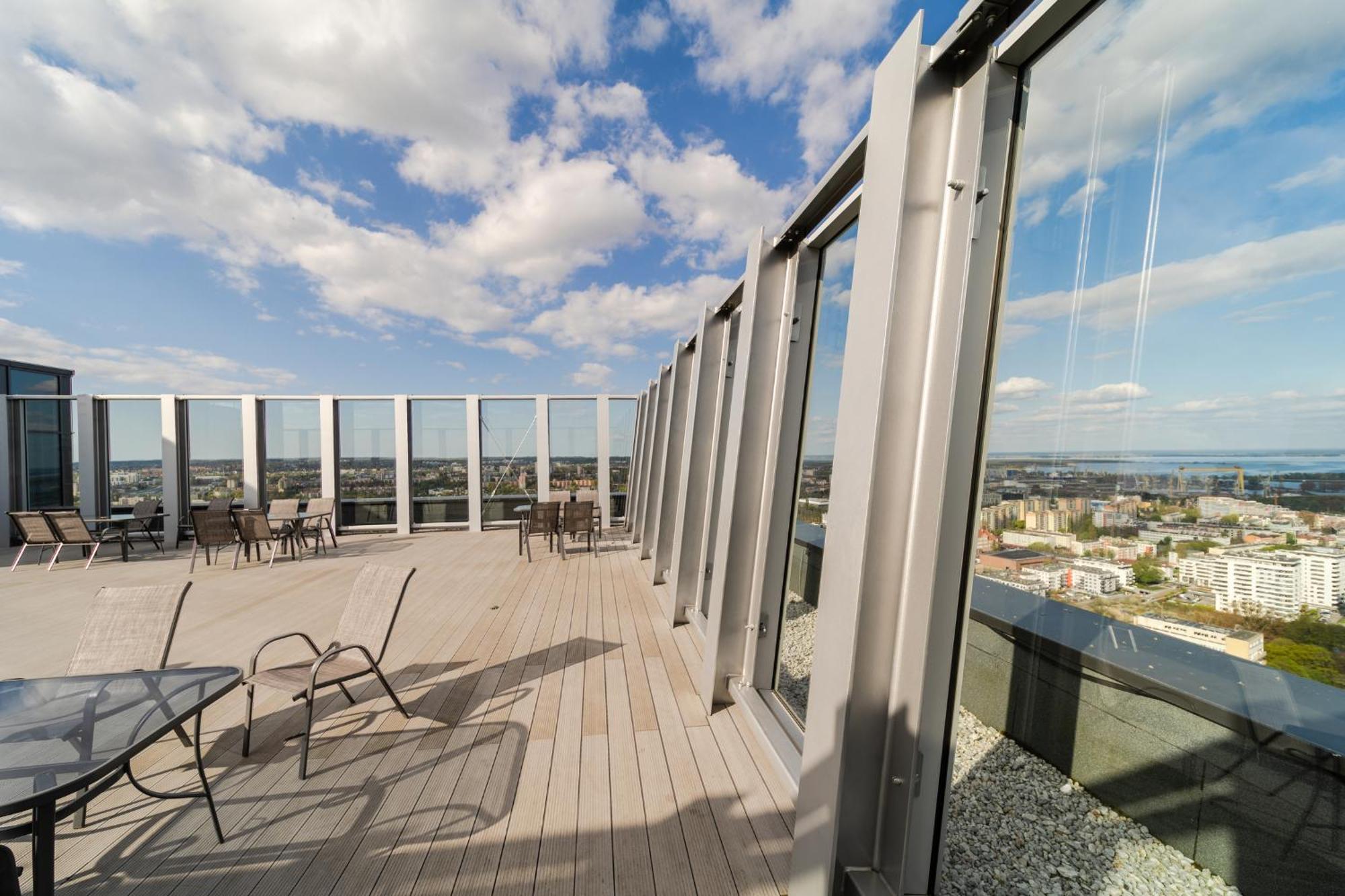 Hanza Tower No 628 - 6th Floor, Balcony, Swimming Pool *